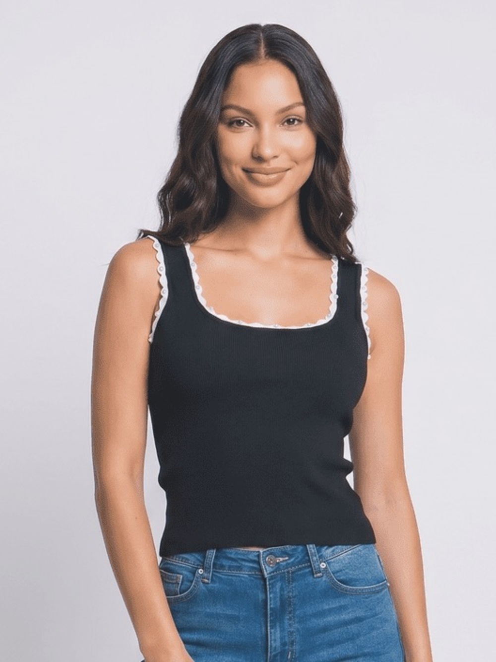 Ribbed Scoop Neck Tank Top with Contrast Trim - White and brown with pearl trim - Picture 3 of 3